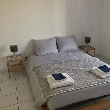 De 45m2 10min Avignon Centre *